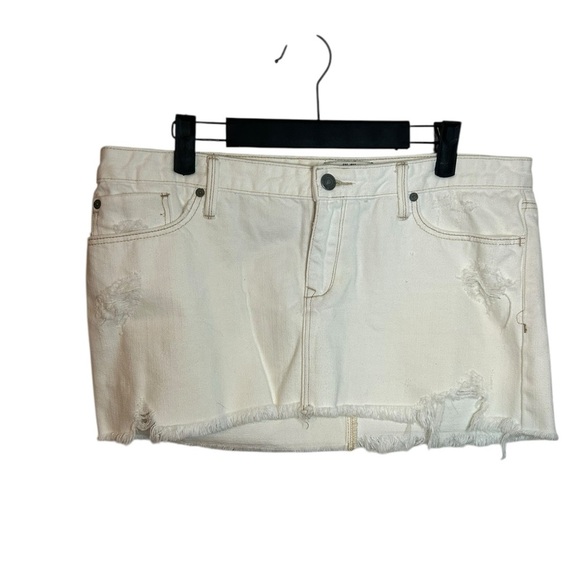Abercrombie & Fitch Y2K White Distressed Micro Mini Skirt - Picture 1 of 5